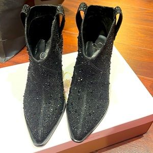 Jessica Simpson JS-Zadie2 pull on western booties. Black.  Size 8m.